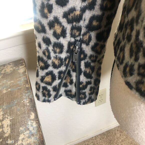 NEW Cupcakes and Cashmere Cheetah Print Moto Jacket Size XS Mob Wife NWT - Picture 6 of 16